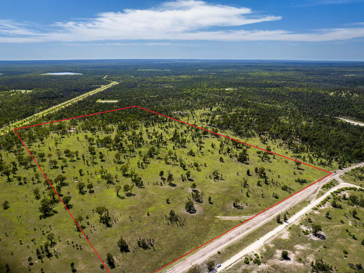 Click to view all images Wieambilla QLD 4413 - Image 1