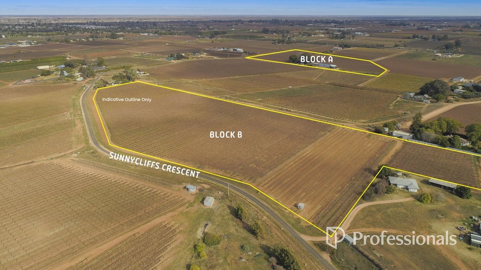 Click to view all images 248 Sunnycliffs Crescent Red Cliffs VIC 3496 - Image 1
