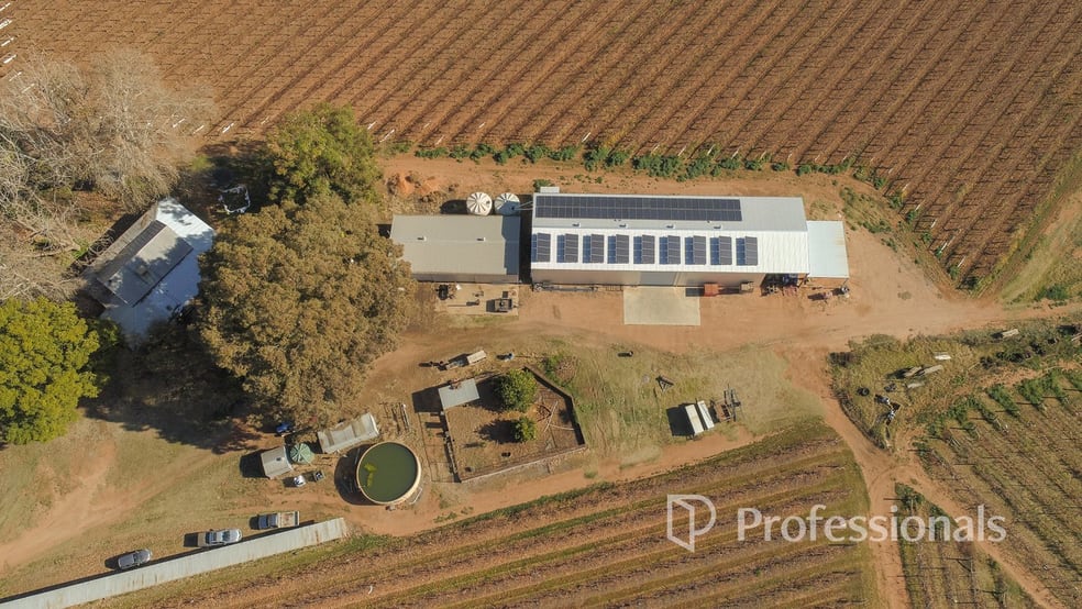 Click to view all images 248 Sunnycliffs Crescent Red Cliffs VIC 3496 - Image 2