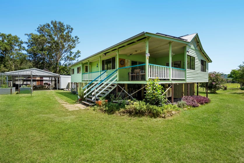 Click to view all images 9 Cedar Gully Lane Mulgowie QLD 4341 - Image 2