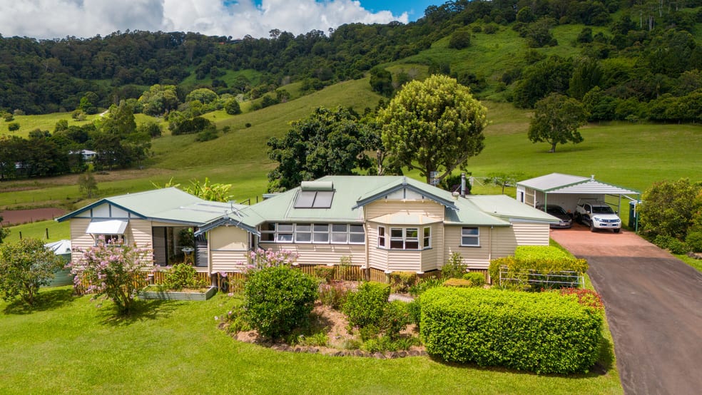 Click to view all images 656 Hunchy Road Hunchy QLD 4555 - Image 3