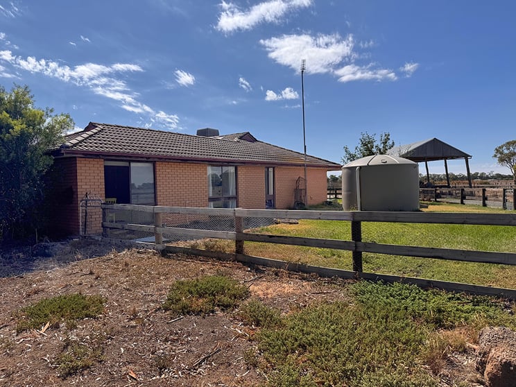 Click to view all images 669 Hill Road Stanhope VIC 3623 - Image 2