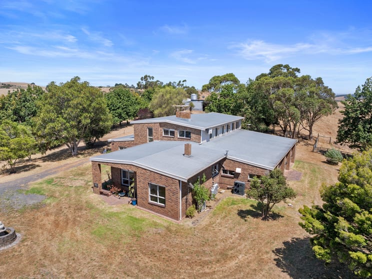 Click to view all images 210 Hairs Road Moyarra VIC 3951 - Image 3