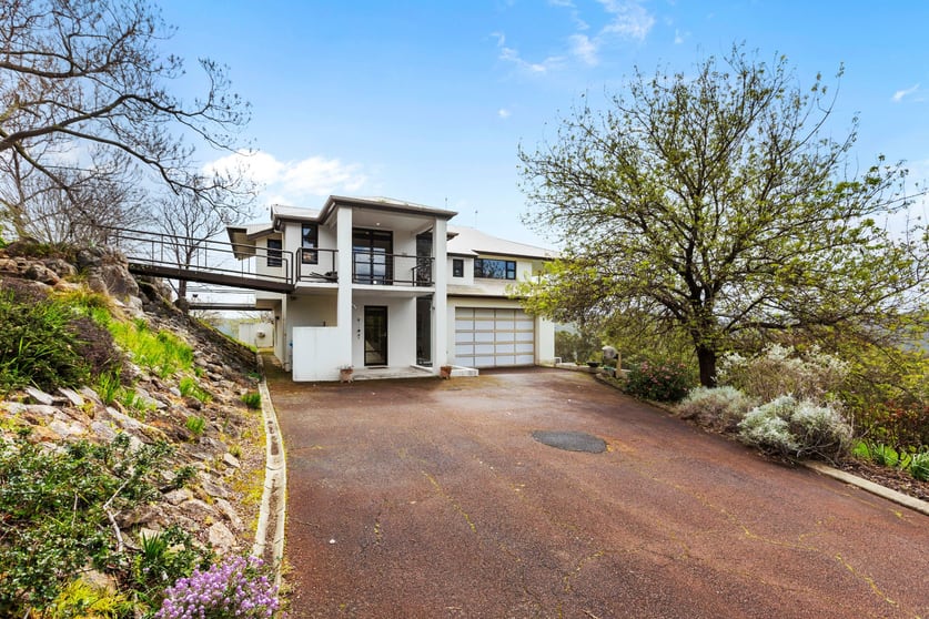 Click to view all images 664 Collie River Road Burekup WA 6227 - Image 3