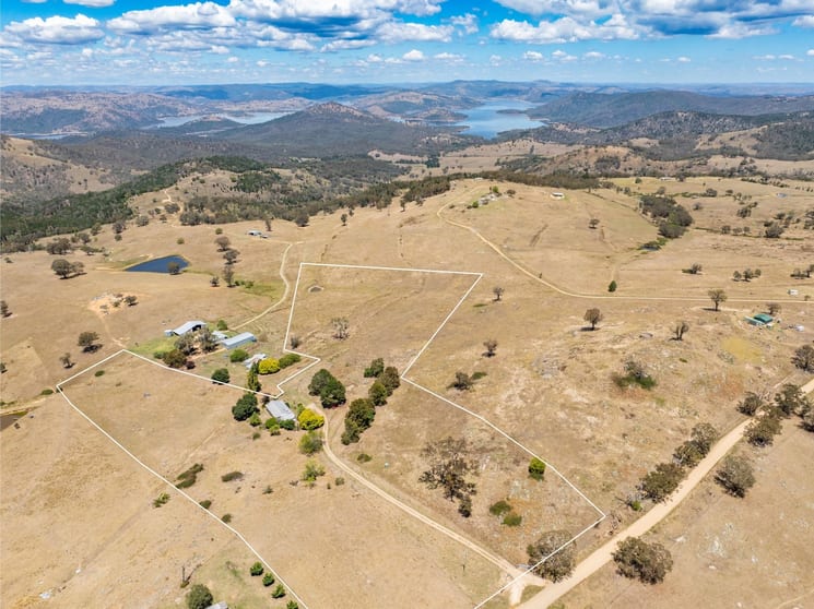 Click to view all images 624 Clements Road Woodstock NSW 2793 - Image 3