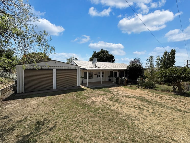 Click to view all images 624 Clements Road Woodstock NSW 2793 - Image 2