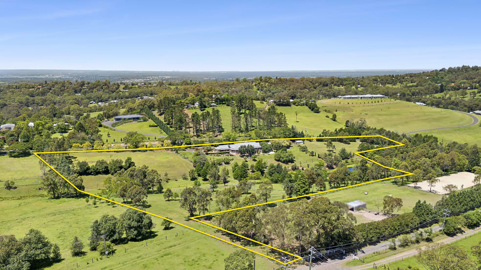 Click to view all images 30 Baileys Lane Kurrajong Hills NSW 2758 - Image 2