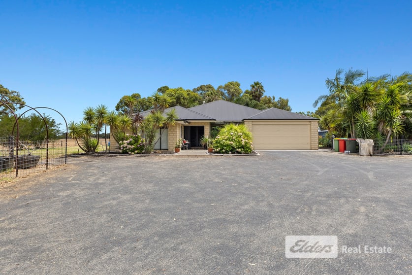 Click to view all images 373 Garvey Road Dardanup West WA 6236 - Image 2