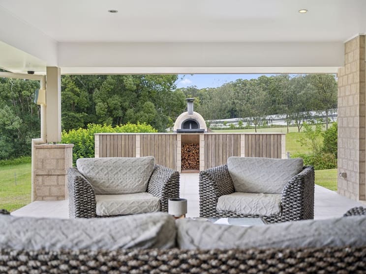 Click to view all images 130 Gleniffer Road Bonville NSW 2450 - Image 3
