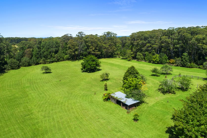Click to view all images 1619c Bells Line of Road Kurrajong Heights NSW 2758 - Image 2