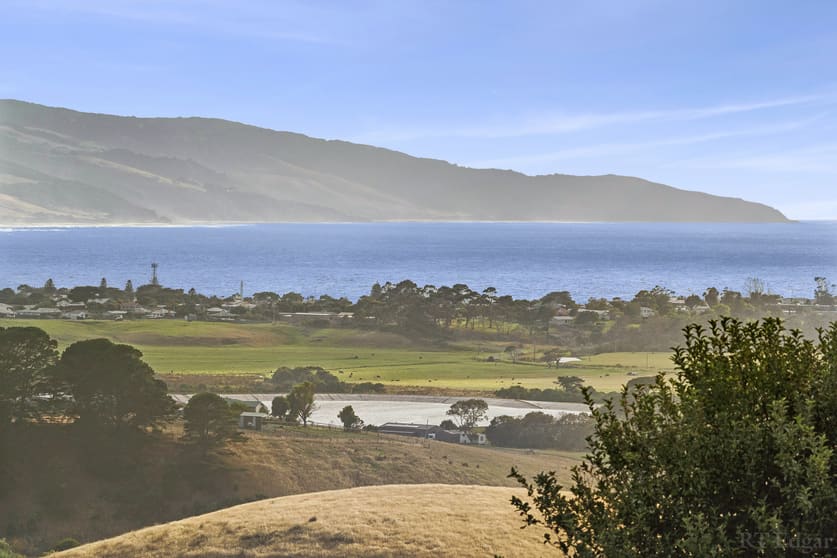 Click to view all images 275 Barham River Road Apollo Bay VIC 3233 - Image 3