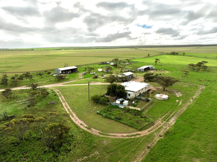 Click to view all images 1266 OTC Road Ceduna SA 5690 - Image 1