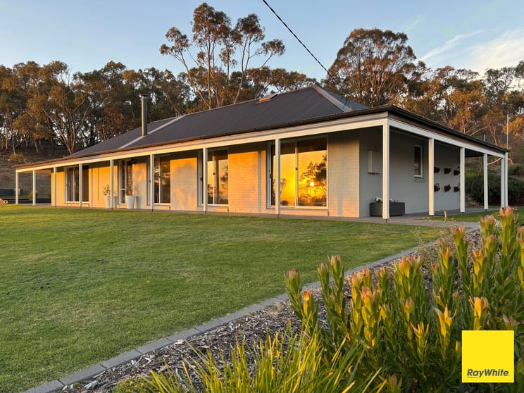 Click to view all images 670 Macs Reef Road Bywong NSW 2621 - Image 1