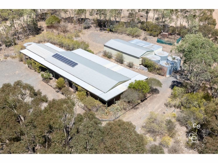 Click to view all images 100 Royals Road Mount Pleasant SA 5235 - Image 2
