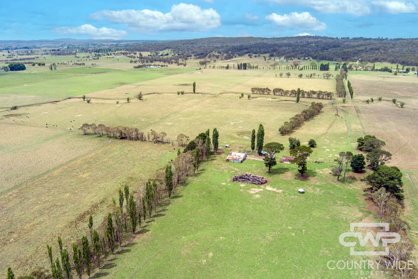 Click to view all images 638 Furracabad Road Glen Innes NSW 2370 - Image 1
