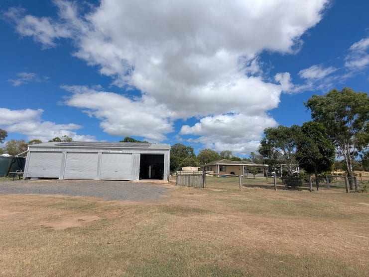 Click to view all images 221 Flagstone Creek Road Carpendale QLD 4344 - Image 3