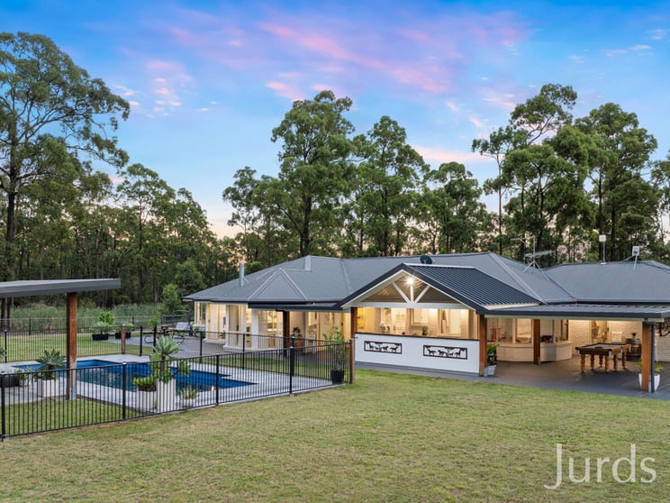 Click to view all images 320 Lovedale Road Lovedale NSW 2325 - Image 1