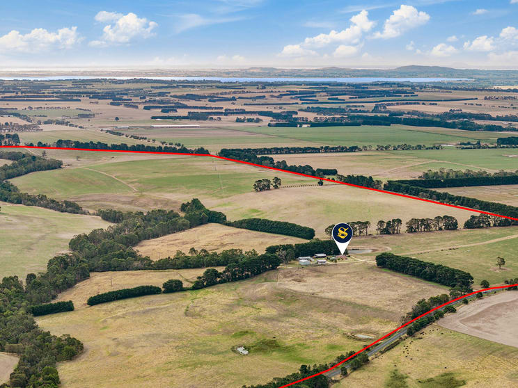 Click to view all images 550 Colac-Lorne Road Yeodene VIC 3249 - Image 3