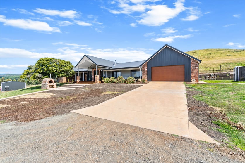 Click to view all images 120 Lyndons Road Callignee VIC 3844 - Image 3