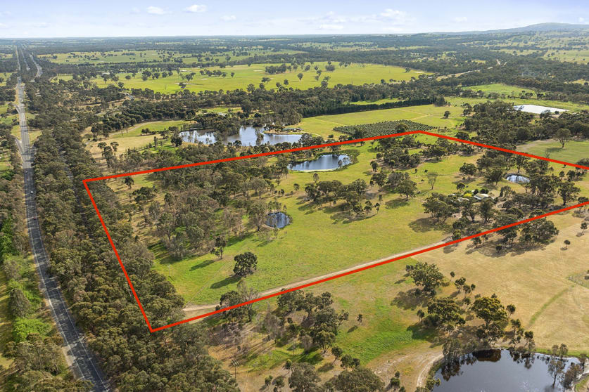 Click to view all images 310 Goulburn Valley Highway Seymour VIC 3660 - Image 2