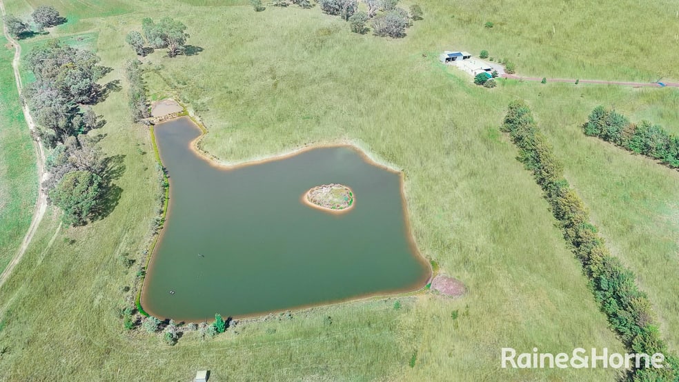 Click to view all images Young NSW 2594 - Image 1