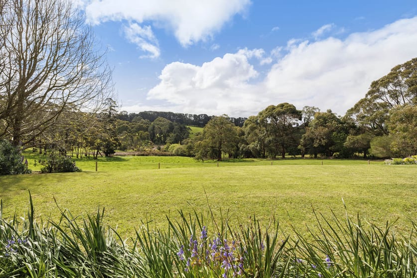 Click to view all images 210 Red Hill Road Red Hill VIC 3937 - Image 2