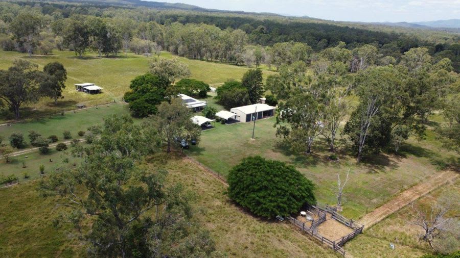 Click to view all images 189 VANDERWOLFS ROAD Colosseum QLD 4677 - Image 3