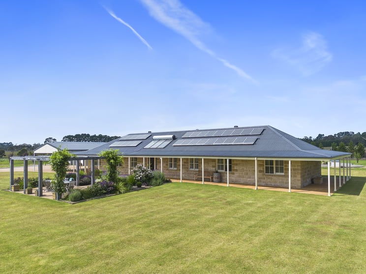 Click to view all images 601 Wombeyan Caves Road High Range NSW 2575 - Image 1