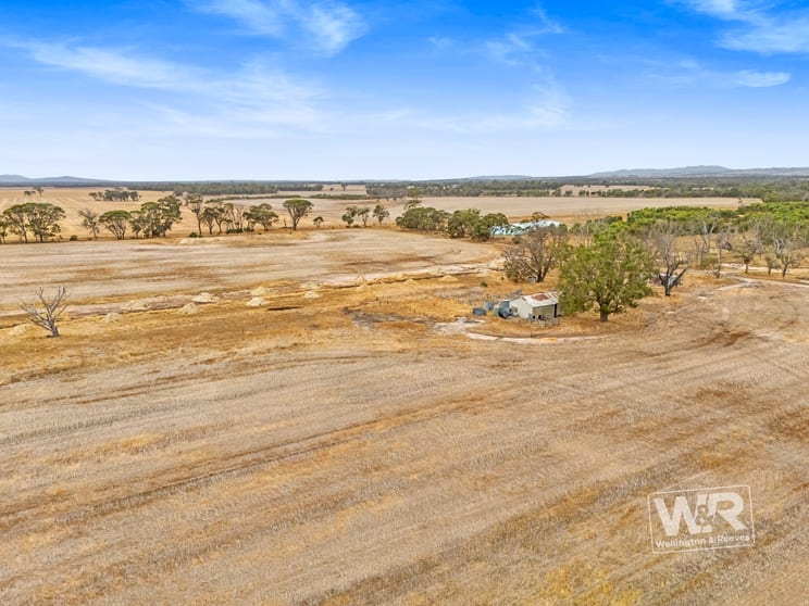 Click to view all images 439 View Range Road Kendenup WA 6323 - Image 3