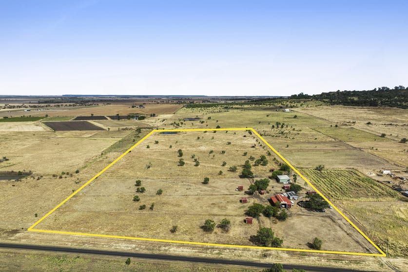 Click to view all images 632 Scrubby Road Scrubby Mountain QLD 4356 - Image 3