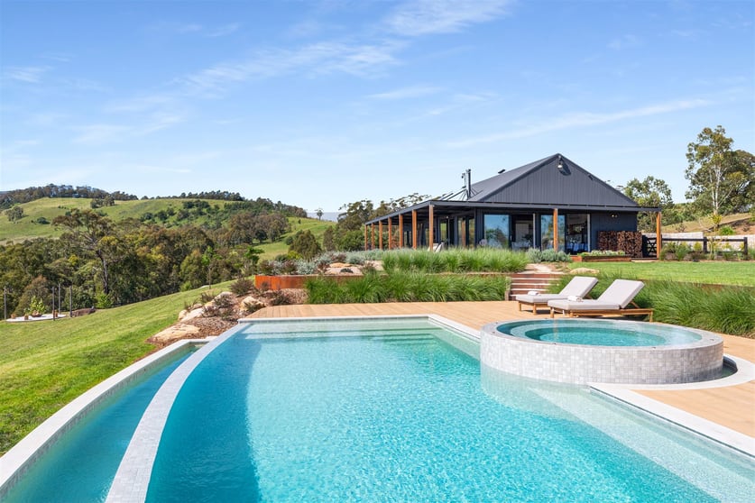 Click to view all images 92 Mount Minderoo Lane High Range NSW 2575 - Image 1