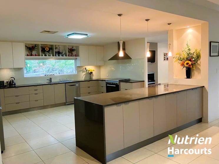Click to view all images 2A Mutch Street Chinchilla QLD 4413 - Image 3