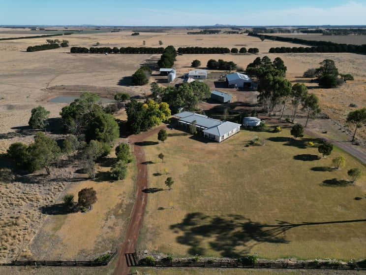 476 Woorndoo-Dundonnell Road Woorndoo VIC 3272 - Image 2