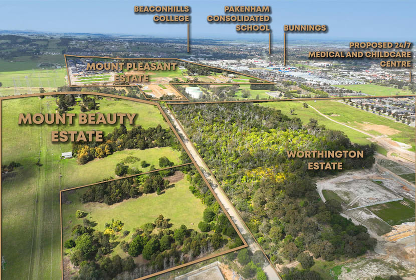 Click to view all images 95 Thewlis Road Pakenham VIC 3810 - Image 2