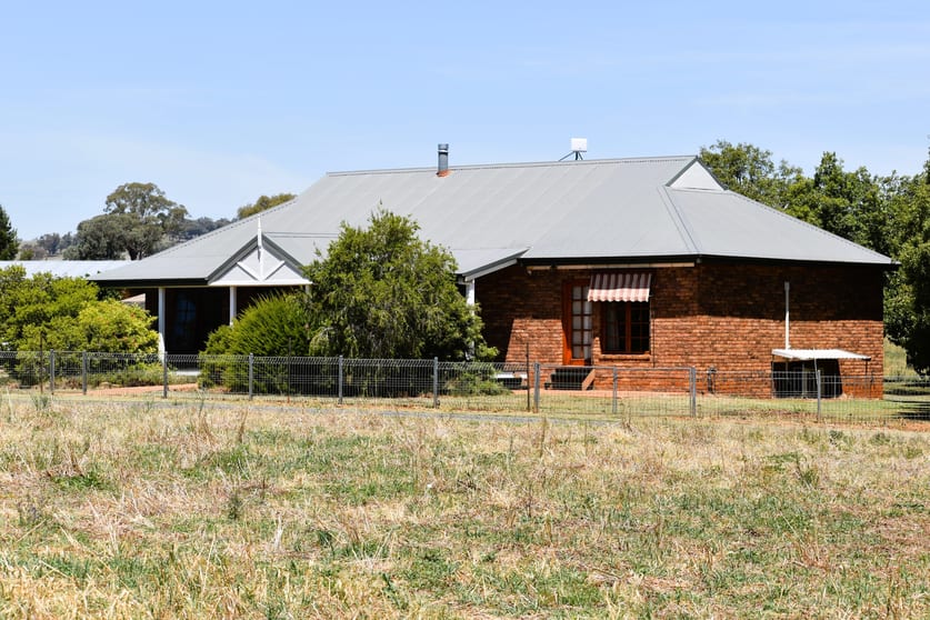 Click to view all images 427 Gallaghers Road Canowindra NSW 2804 - Image 3