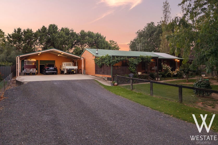 Click to view all images 13a Macquarie Street West Bathurst NSW 2795 - Image 3