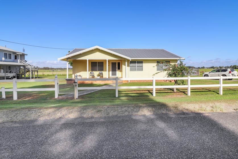 Click to view all images 100 Belmore River Left Bank Rd Belmore River NSW 2440 - Image 1