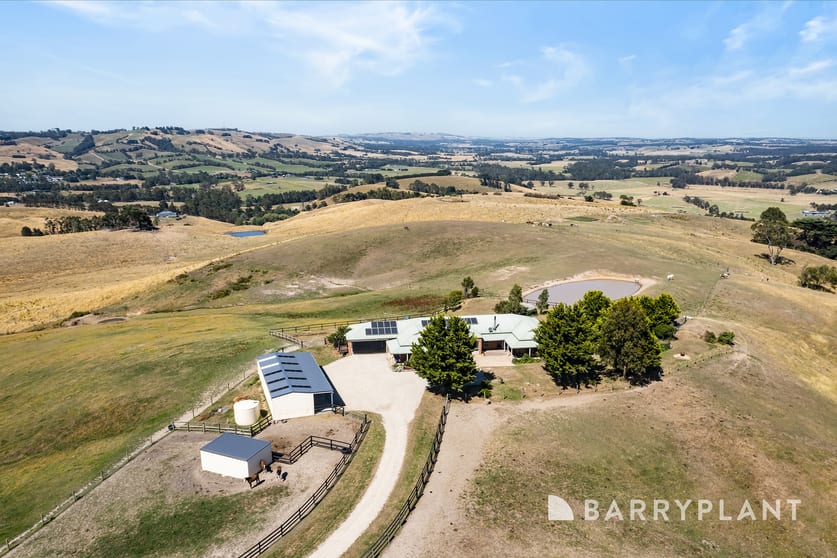 Click to view all images 98 Humphreys Road Loch VIC 3945 - Image 1