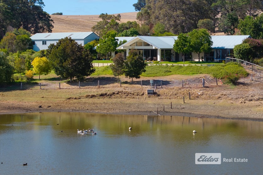 179 King Spring Road Thomson Brook WA 6239 - Image 2