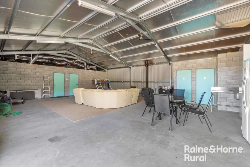 Click to view all images 42 Point Ondyong Road Currawang NSW 2580 - Image 3