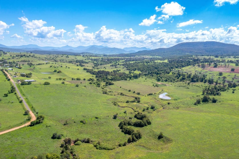 Click to view all images Frank Road Mount French QLD 4310 - Image 3