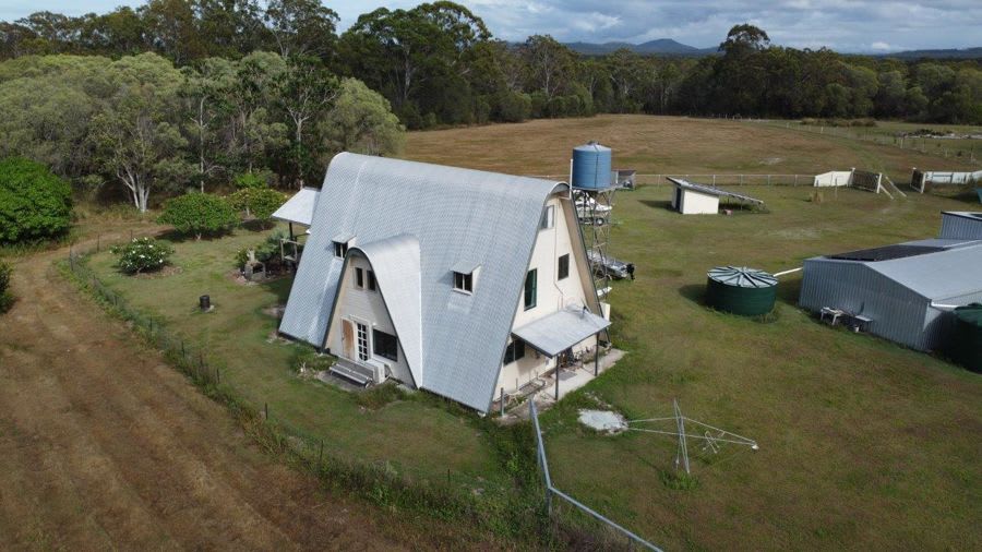 Click to view all images 700 Fernfield Road Deepwater QLD 4674 - Image 2