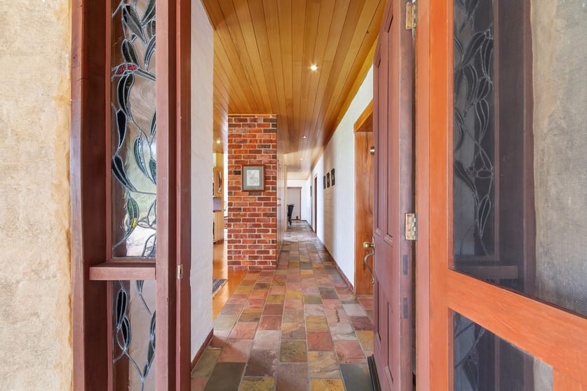 50 Locks Road Boisdale VIC 3860 - Image 2