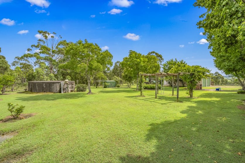 Click to view all images 1522 Webbers Creek Road Webbers Creek NSW 2421 - Image 3