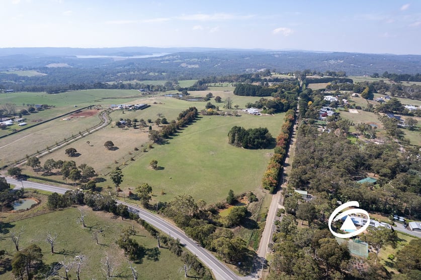 Click to view all images 2-30 Rowallan Avenue Harkaway VIC 3806 - Image 3