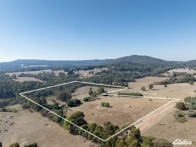 Click to view all images 124 Watkins Road, Creek Junction via Strathbogie VIC 3666 - Image 2