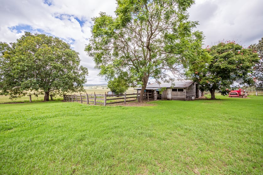Click to view all images 44 Ashton Street Murgon QLD 4605 - Image 1