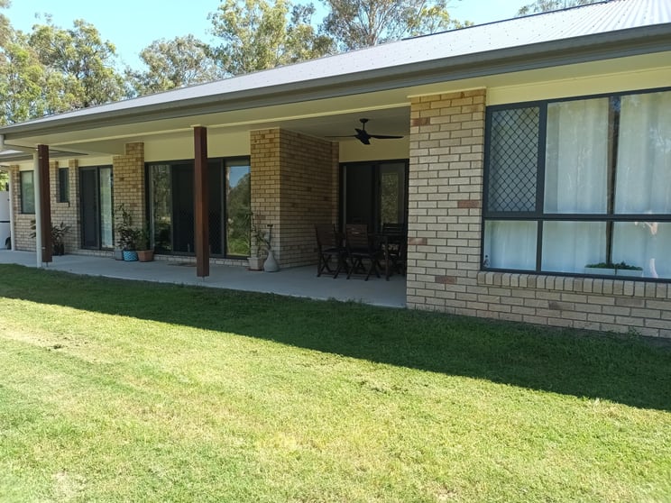 Click to view all images 86 Riverside Drive Muirlea QLD 4306 - Image 3
