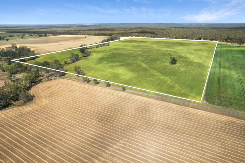 Click to view all images CA 15 & CA 16 Kellys Road Kamarooka VIC 3570 - Image 3