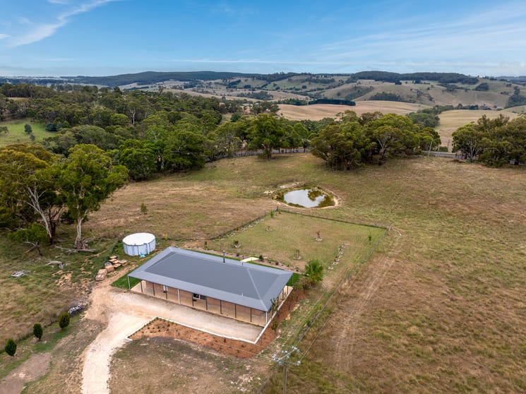 Click to view all images 736 Duckmaloi Road Oberon NSW 2787 - Image 3